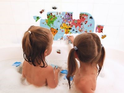 Hraka do vody mkk puzzle pre deti Mapa sveta Janod 28 ks